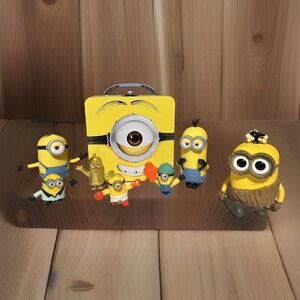 Minions Toys Lot 7 Figures With Lunch Box Toy Case Despicable Me Collectibles